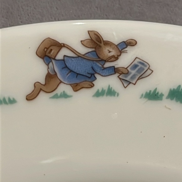 Unusual Royal Doulton “Bunnykins for Grownups” plate with airplane Hard to Find - Picture 5 of 7